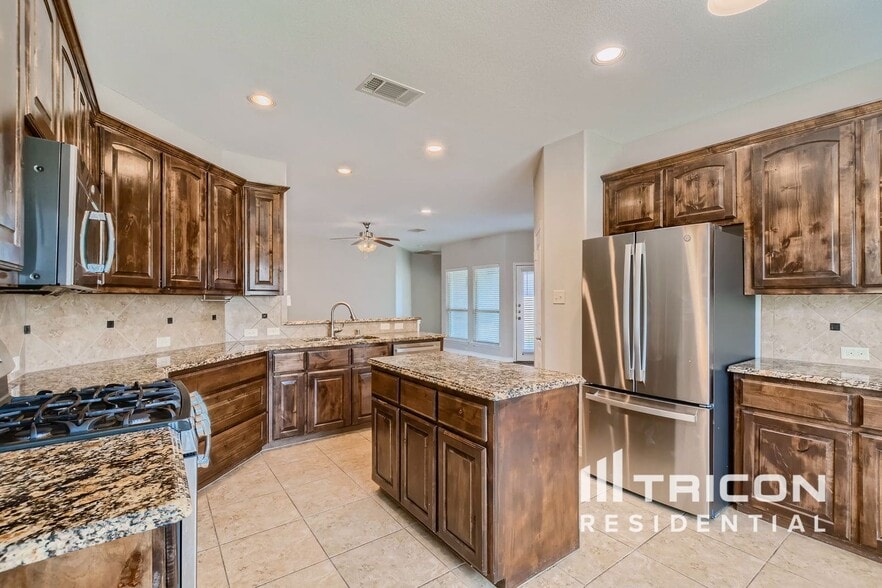 Building Photo - 1426 Rapids Ct