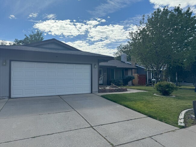 Building Photo - 2460 Brookside Way