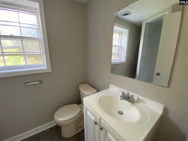 Building Photo - 337 S Stonehedge Dr