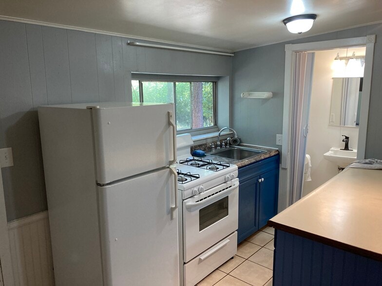 Building Photo - 1293 Co Rd 117