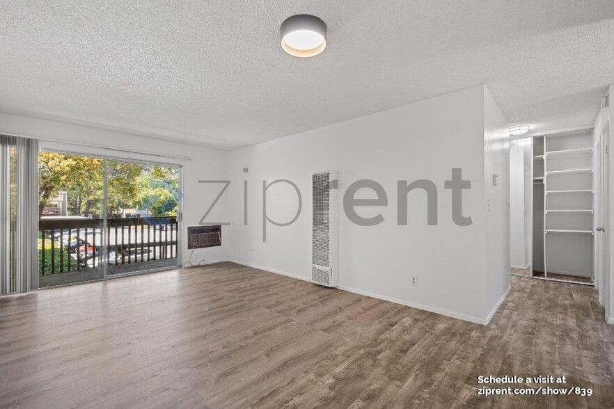 Building Photo - 1060 Oak Grove Rd
