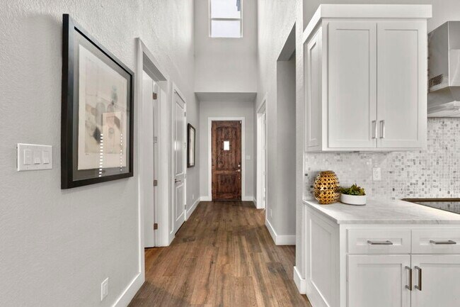 Building Photo - 22118 Touring Ln