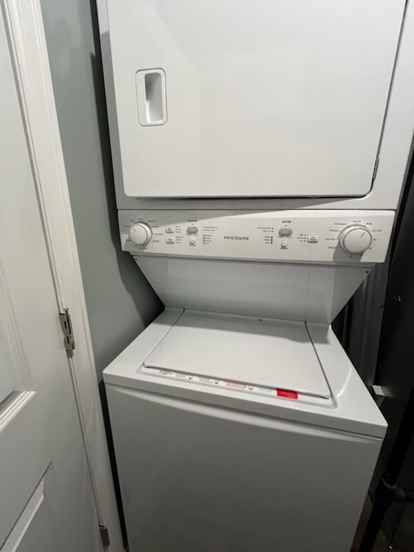 Building Photo - 14011 Blue River Trl