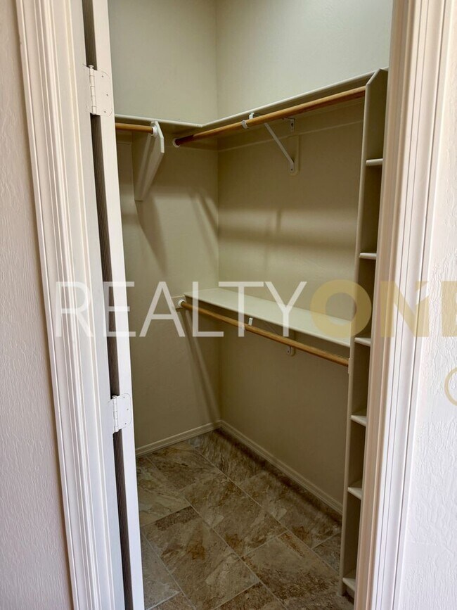 Building Photo - Barkley Ranch Corner Lot Home with 3 Car G...