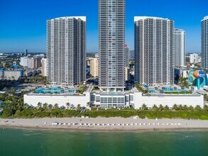 Building Photo - 1850 S Ocean Dr