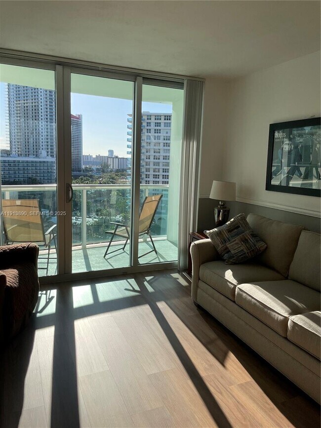 Building Photo - 3801 S Ocean Blvd