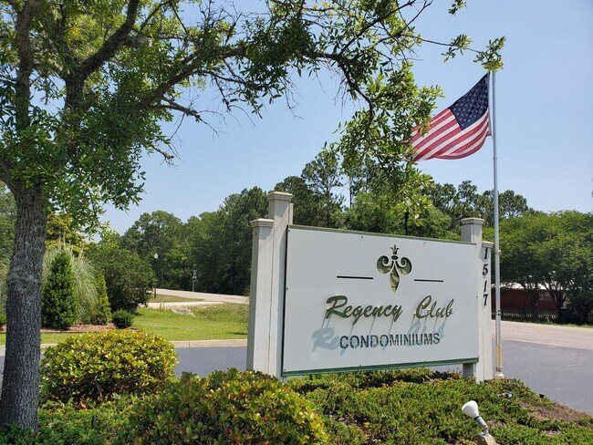 Building Photo - Gulf Shores town home with garage