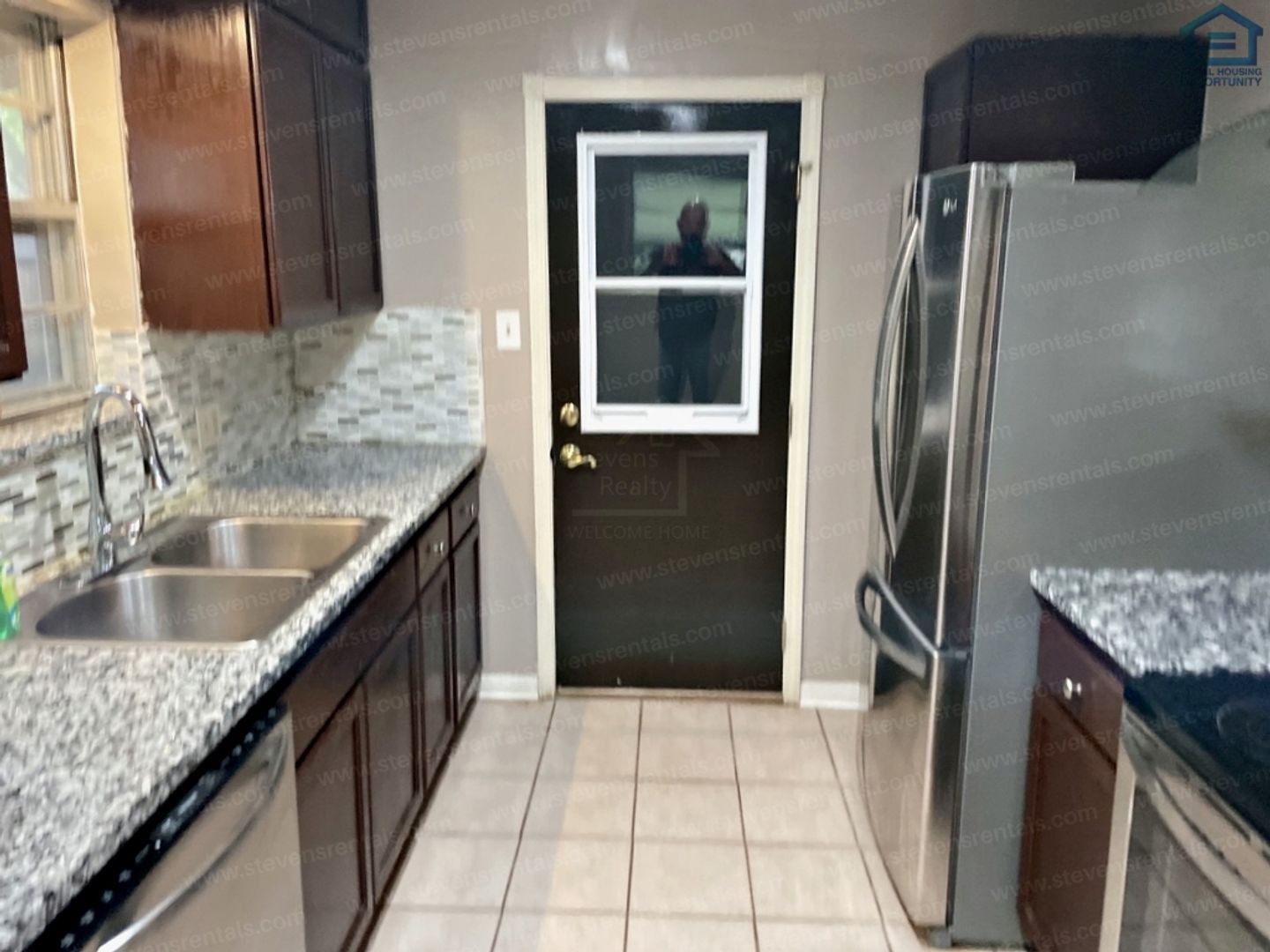 Building Photo - 4708 SE Sunnymeade