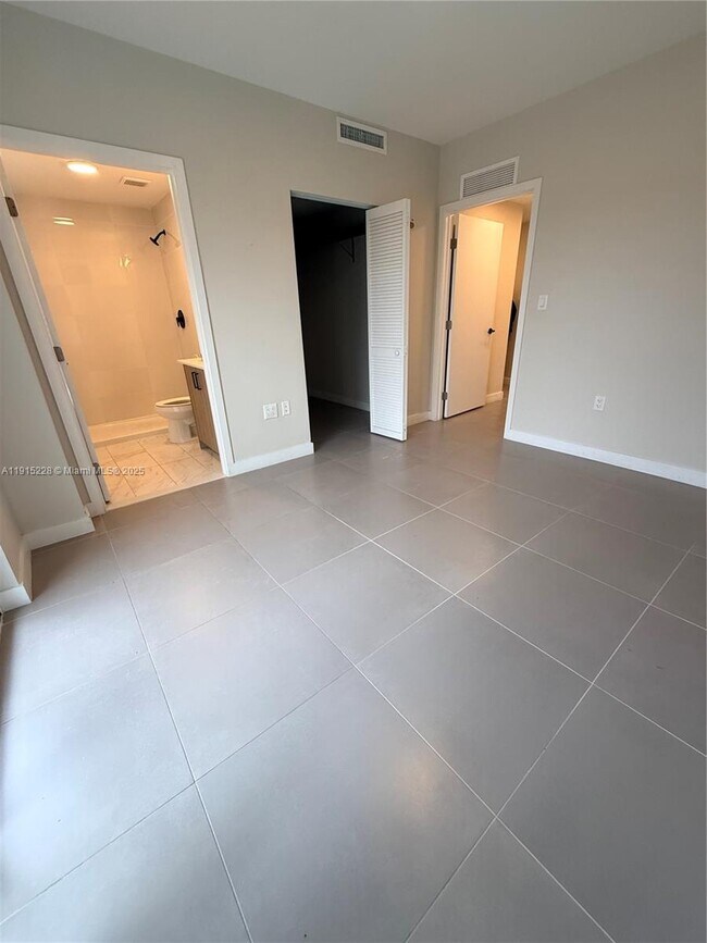 Building Photo - 25743 SW 144th Ave