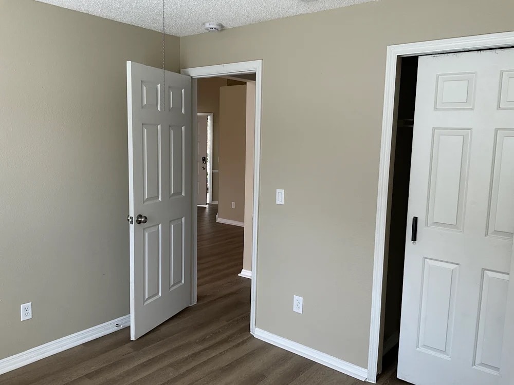 Building Photo - 1624 Elmstead Ct