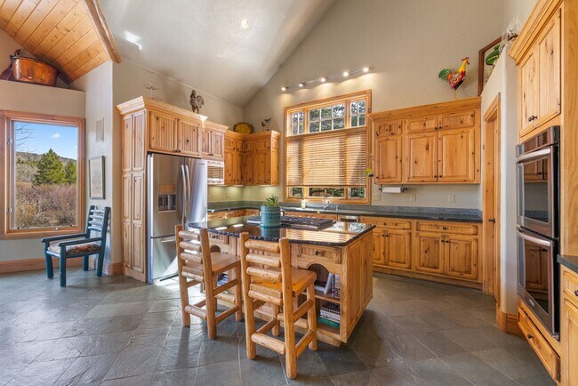 Building Photo - New to the market!  Log home in Frisco!  L...