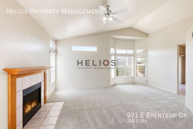 Building Photo - 991 E Brentrup Dr
