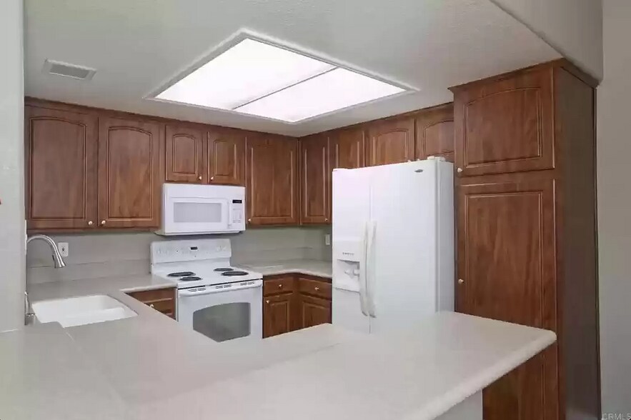 Building Photo - 42140 Lyndie Ln