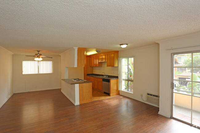 1BA/1BA- Living Room - Mid-Wilshire Catalina