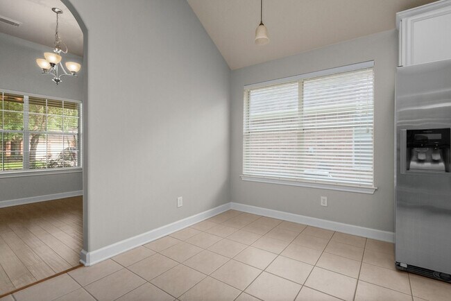 Building Photo - 26873 Armor Oaks Dr
