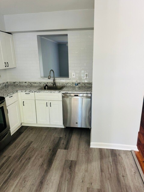 Building Photo - 5 Cherry Manor Ct