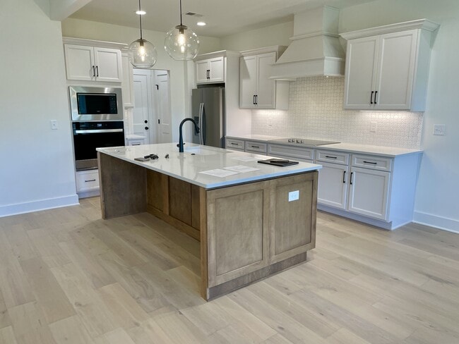 Building Photo - 1329 Island View Ct