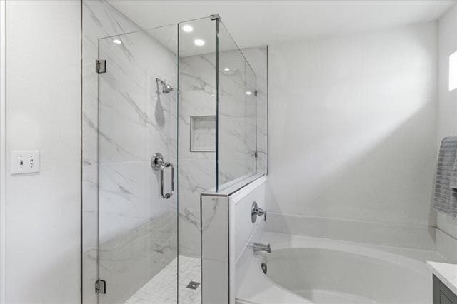 Building Photo - 7237 Rembrandt Dr