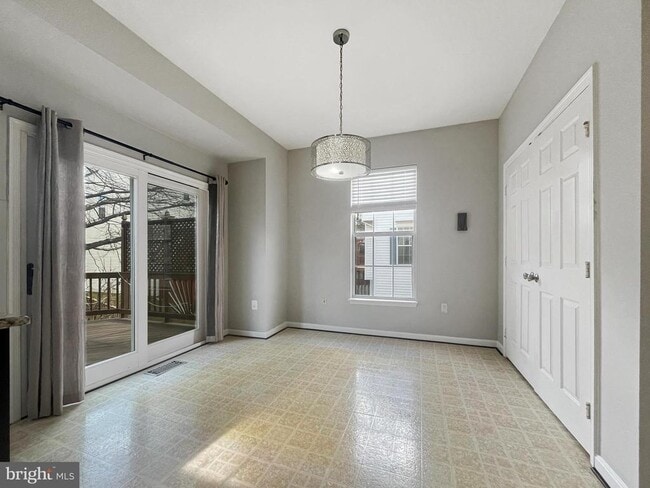 Building Photo - 2473 Sugar Mill Way