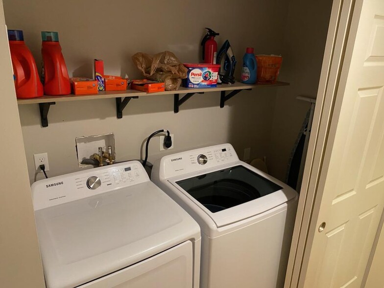 Laundry (3rd Floor) - 58 Otis St