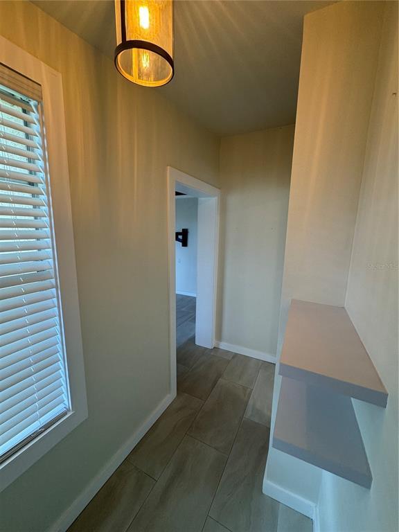 Building Photo - 303 Colonia Ln W