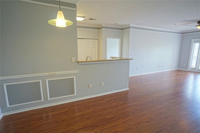 Building Photo - 4304 Bayside Village Dr