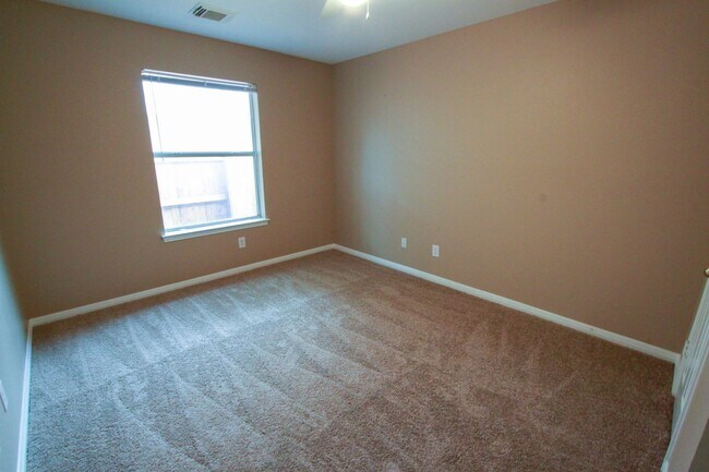 Building Photo - Beautiful 3 Bedroom, 2 Bath Home in West Round Rock