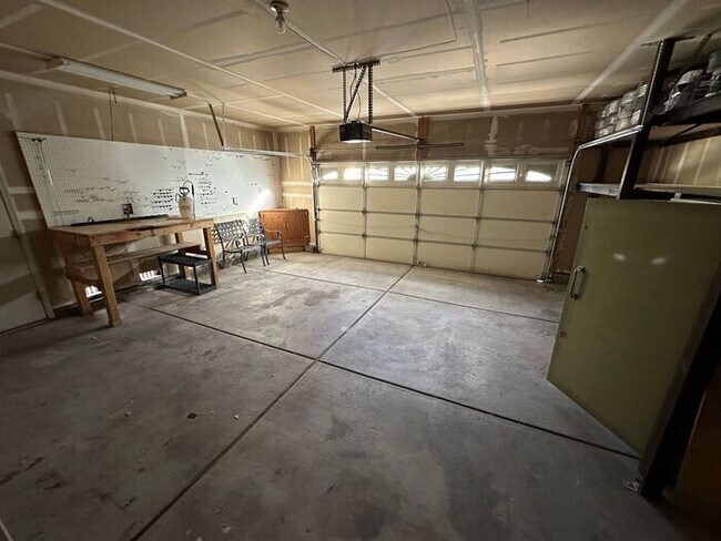 Building Photo - 17597 Grand Valley Ct