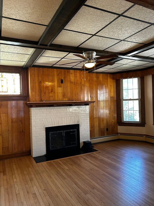 Building Photo - 308 North Blakely Street