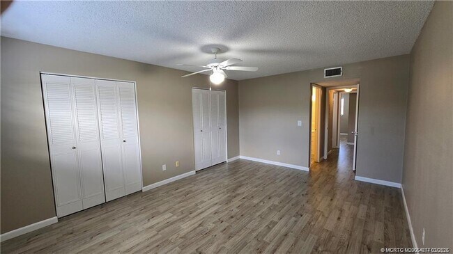 Building Photo - 2950 SE Ocean Blvd