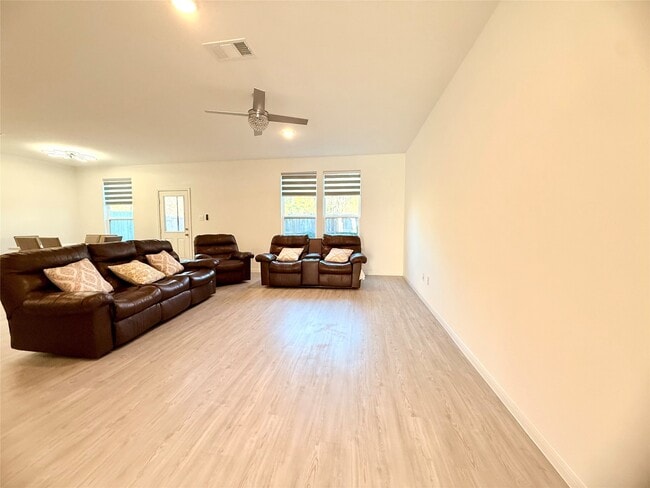 Building Photo - 24619 Applewood Crst Ln