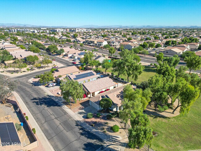 Building Photo - 14635 N 147th Ln