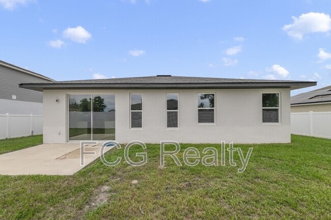 Building Photo - 128 Willow Dr