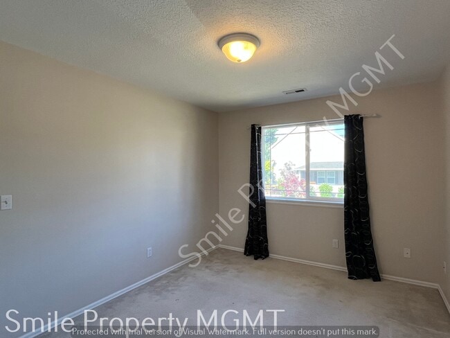 Building Photo - 13840 SE 131st Ave