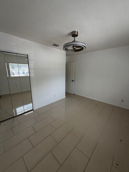 Building Photo - 314 E Althea Ave