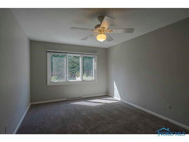 Building Photo - 3783 Hillandale Rd