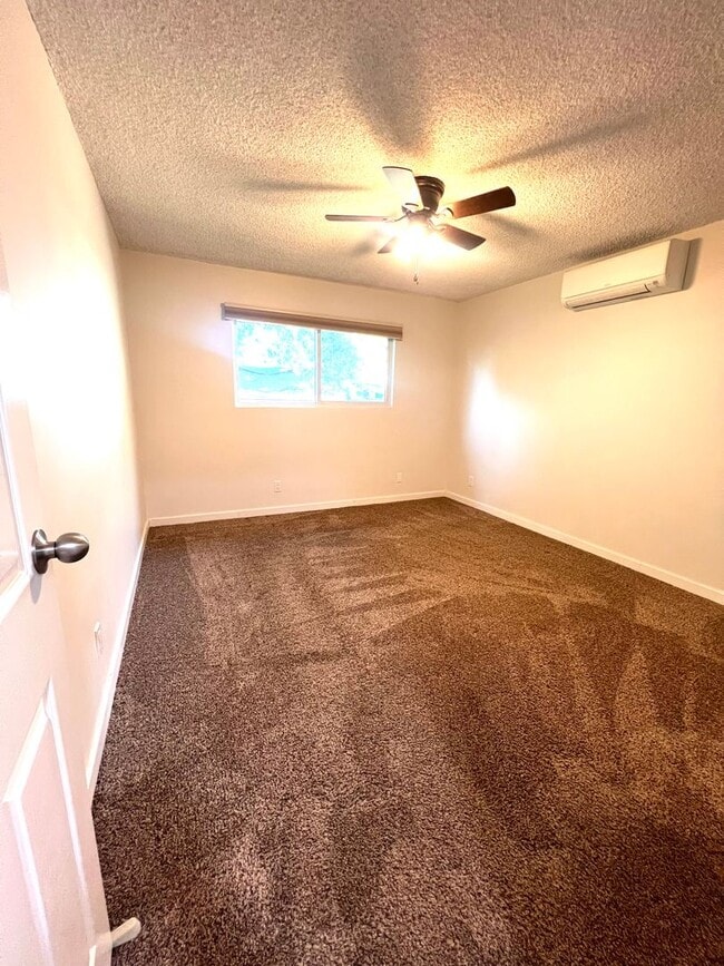 Building Photo - Private Back House with single garage & yard