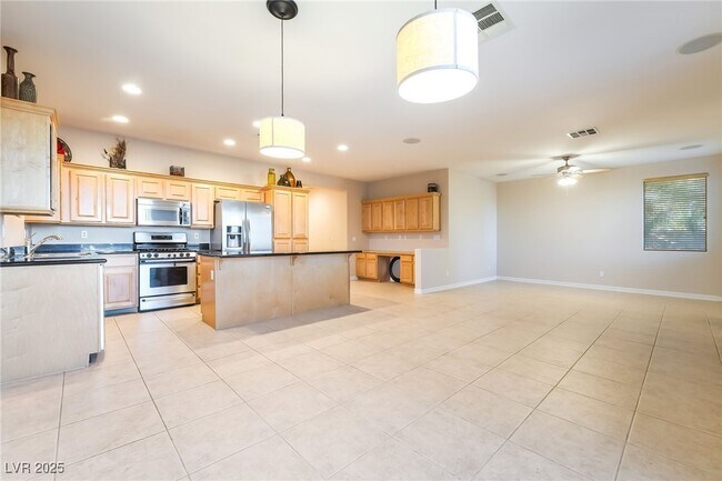 Building Photo - 1256 Sonatina Dr