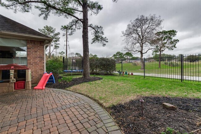 Building Photo - Stunning Home in Falcon Point!