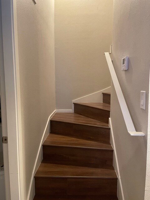 Stairway - 4200 Camelot Hts