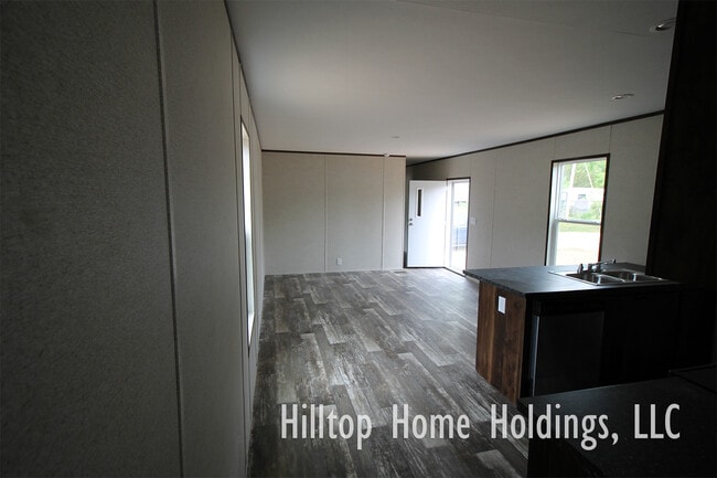 Building Photo - 29 Hilltop Rd