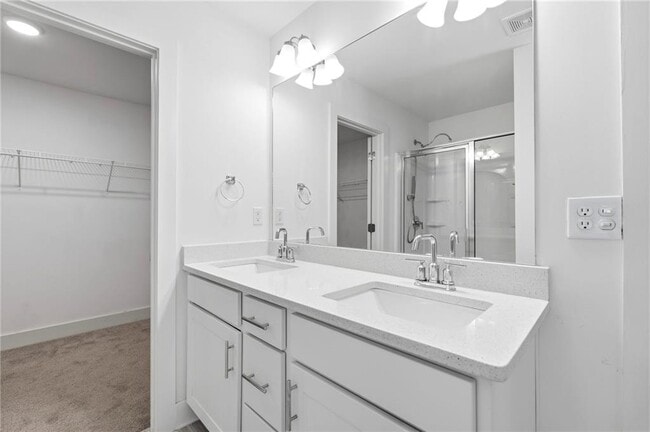 Building Photo - 2248 Mulsanne Dr