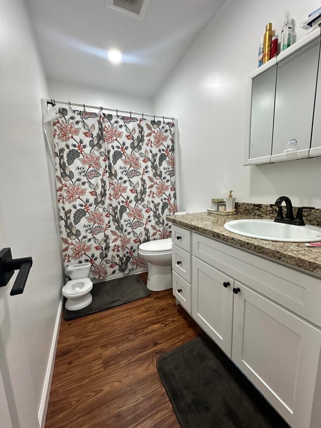 Building Photo - 1779 Laguna St