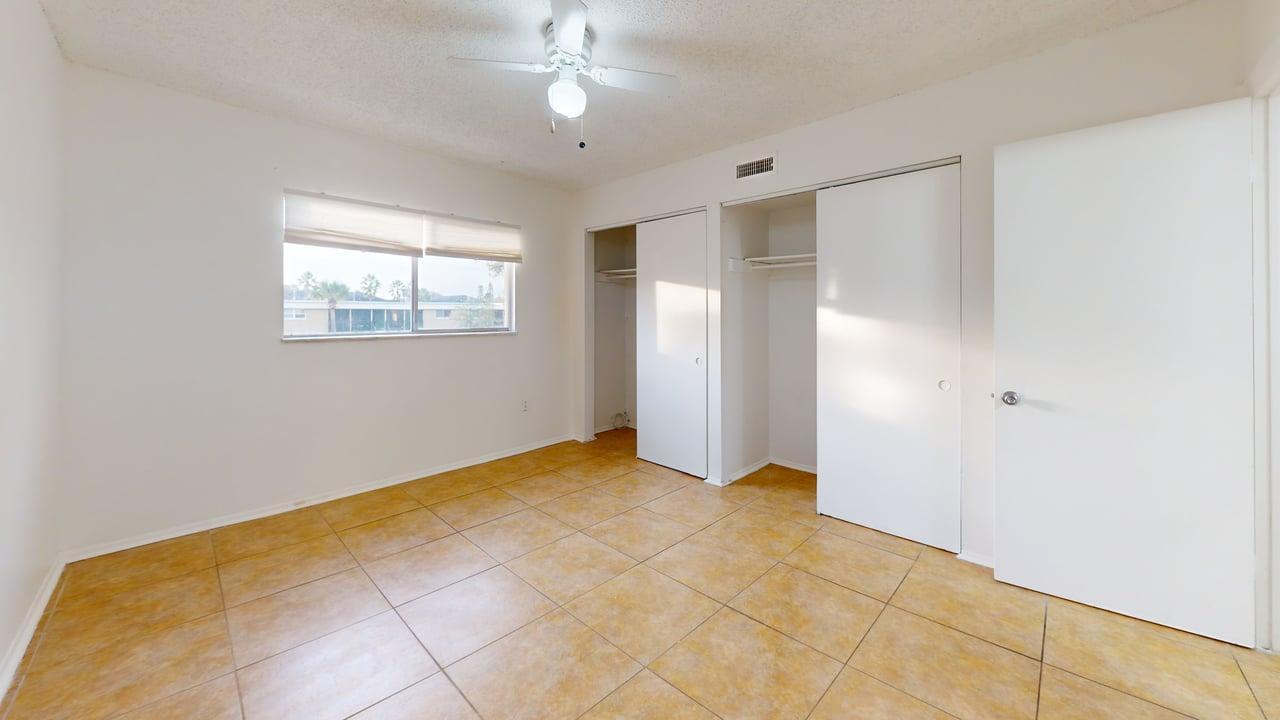 Building Photo - 1000 Lake of the Woods Blvd