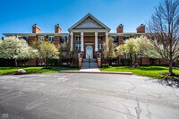 Building Photo - 8651 Jaffa Ct Dr E