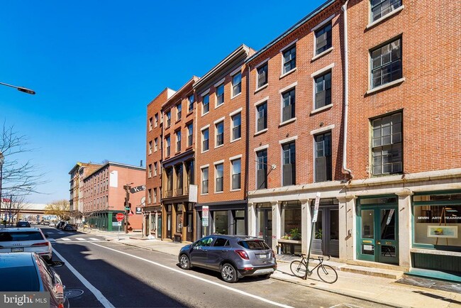 Building Photo - 257 N 3rd St