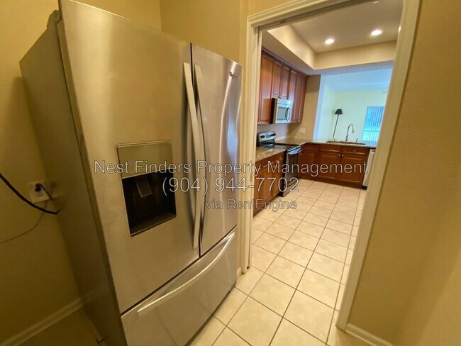 Building Photo - 10200 Belle Rive Blvd
