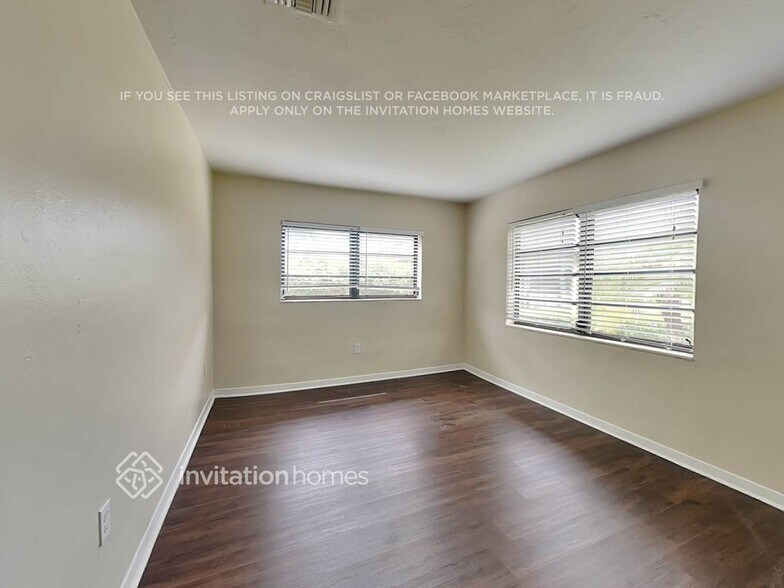 Building Photo - 6221 SW 62nd Terrace