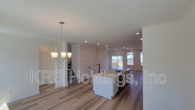 Building Photo - 838 Parc Townes Dr