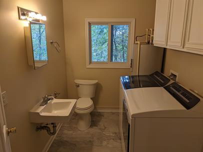 Building Photo - Spacious 3-Bedroom home with Hardwood & Finished Basement, and custom finishes